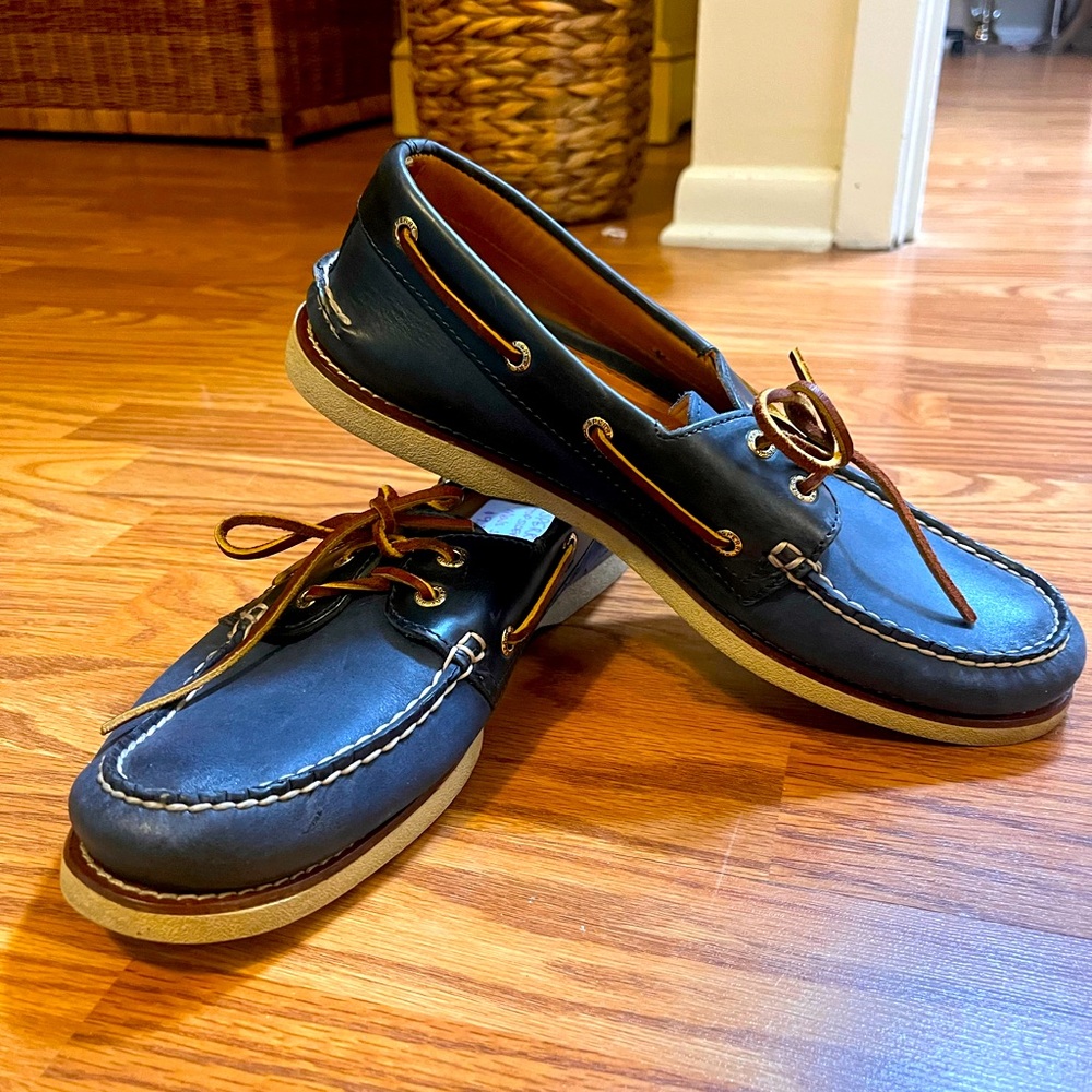 Men’s Original Sperry Gold Cup top-spider boat shoes. Size 11 M